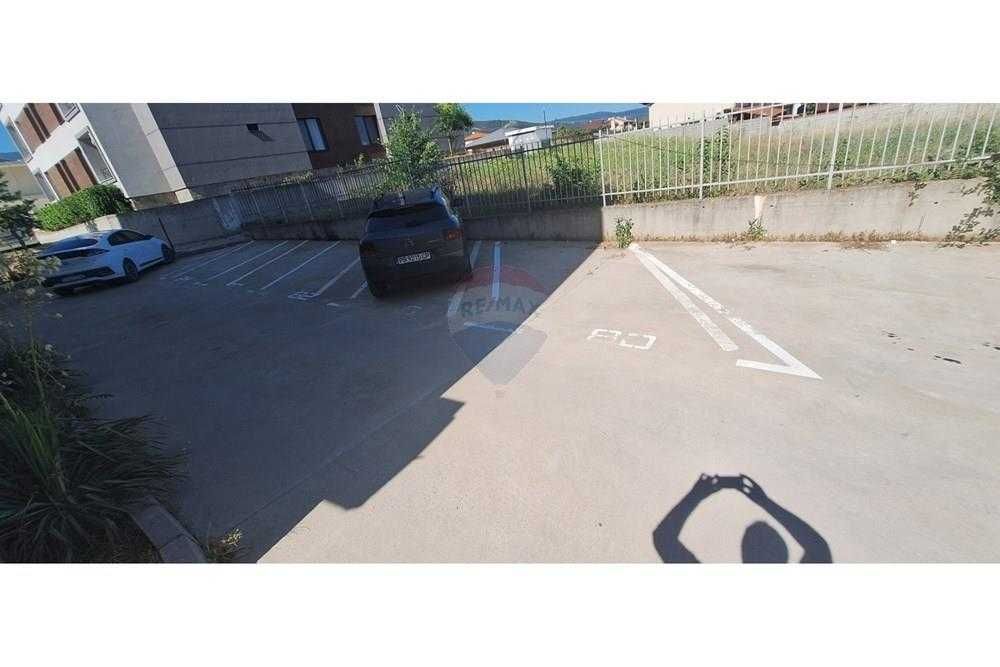 Продава се Гараж / Паркомясто в с. Марково, Област Пловдив - 10 кв.м за 750 €/кв.м - Снимка #1