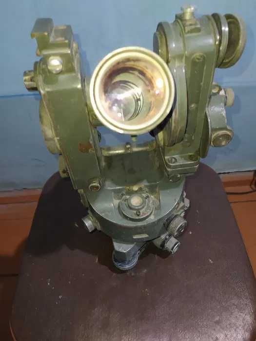 Теодолит — измерительный прибор.