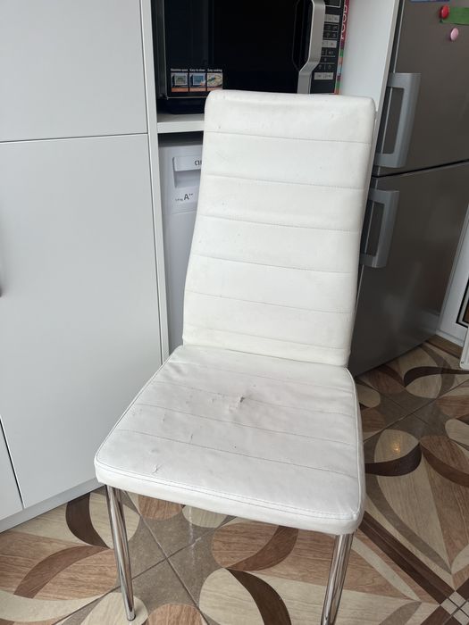 Scaune bucătărie albe