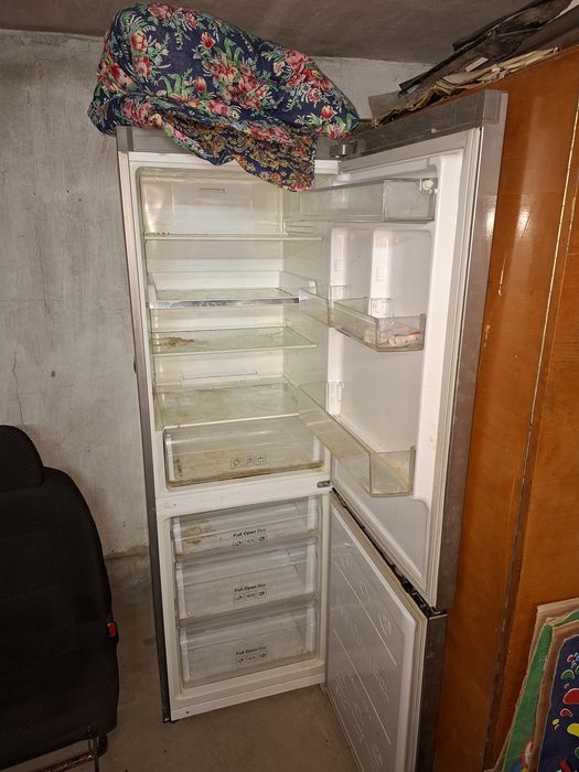 Продам холодильник