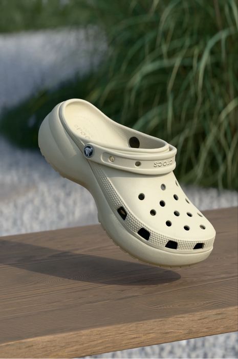 Papuci crocs classic platform