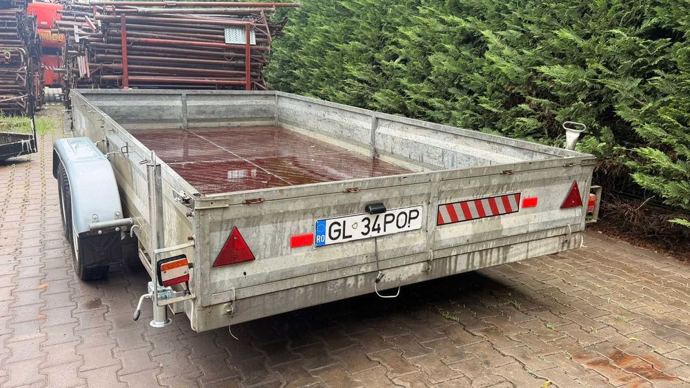 Remorca 2500 KG, 4*2 m, frane noi, podea noua, cauciucuri noi- 3000 euro
