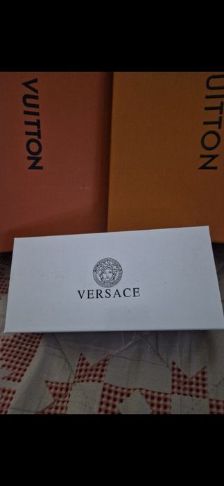 Ochelari de soare Versace, model 2026, 100%  originali, prețul este fi