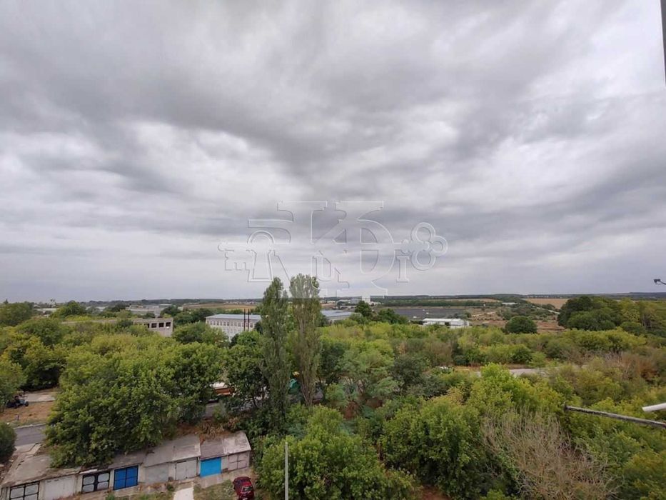 Продава се Тристаен апартамент в Добрич, ЖП Гара - 89 кв.м за 831 €/кв.м - Снимка #3