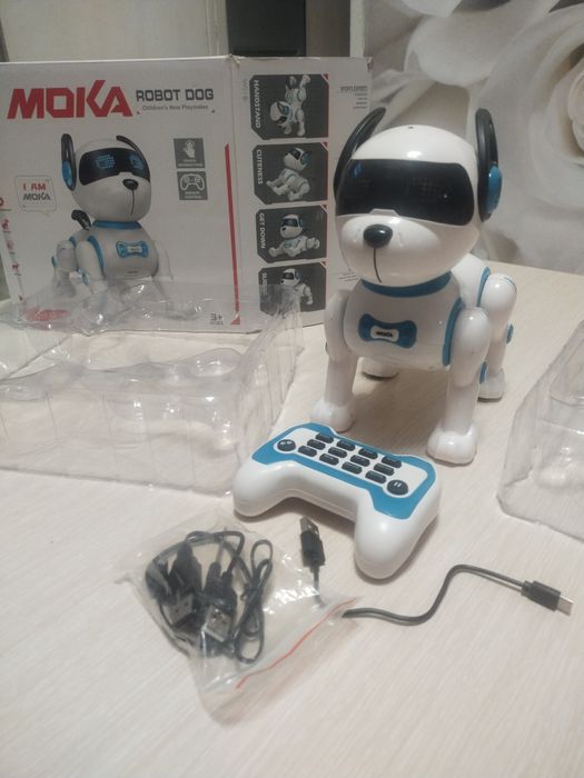 Робот-собака Трюкач на радиоуправлении