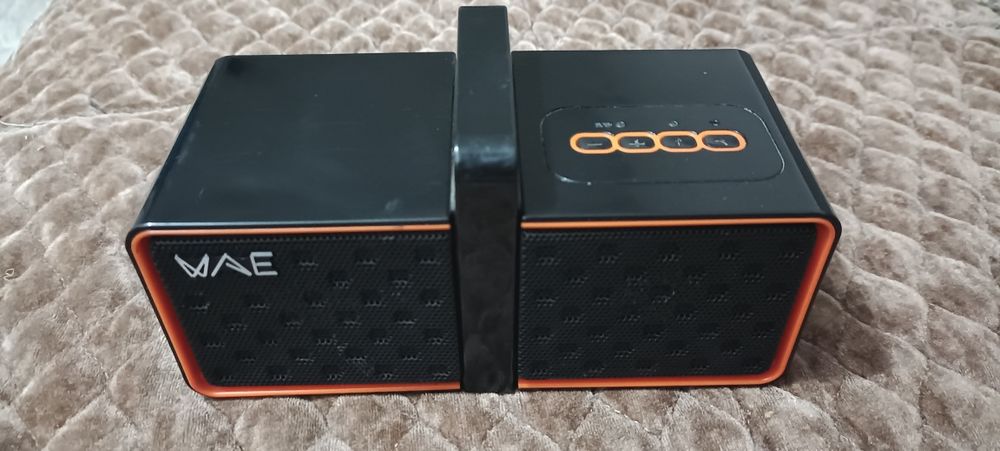 Bluetooth-колонку WAE в хорошем состоянии