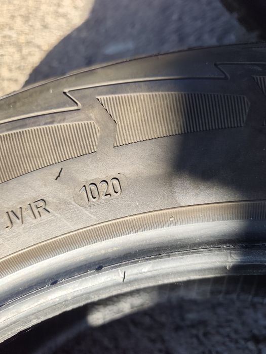 215/65/17" 4бр Good year ultra grip ice suv, dot1020,7mm