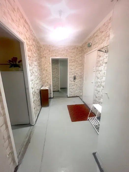 Продаётся 2-х комнатная квартира в Сергели 8