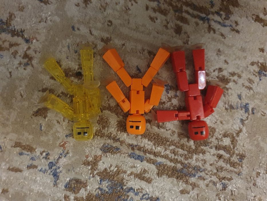 Продам стикботов