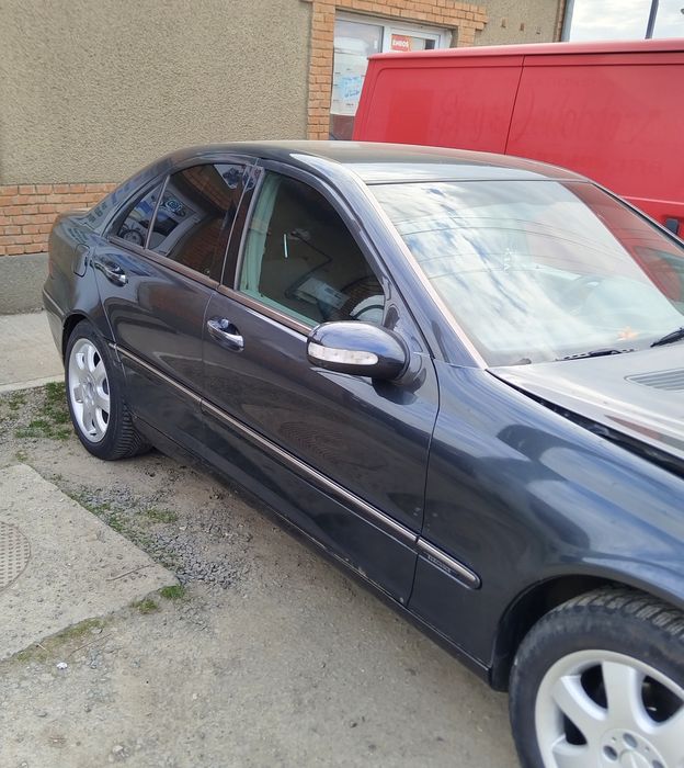 Oglinda stanga/dreapta Mercedes C-Class w203 an 2001-2007