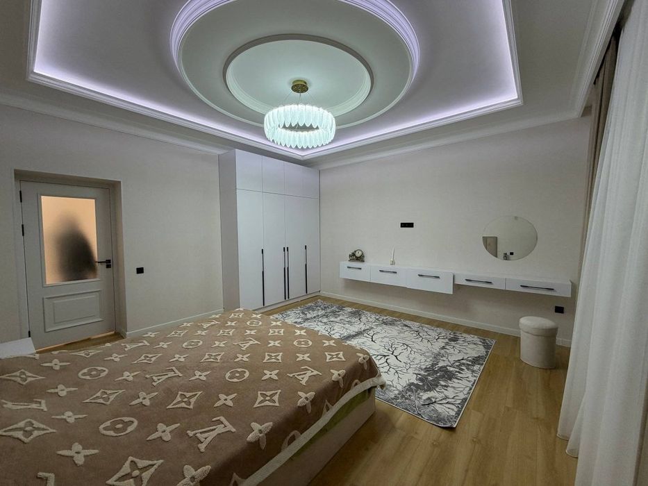 Продаётся трёхкомнатная в ЖК Машхади Резиденц ( Риезий )