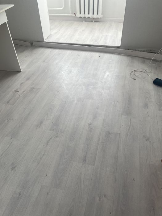 Продам линолеум 1,5 на 3,5 за 13000