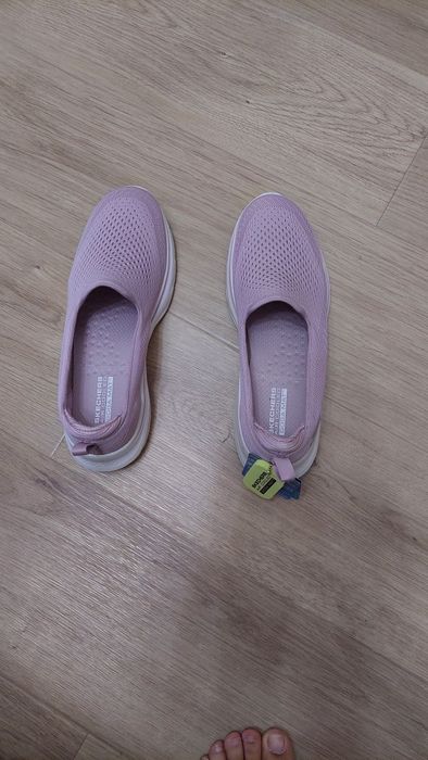 Скечерсы слипоны