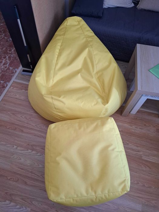 Барбаробни / Пуфове с табуретки, като нови!