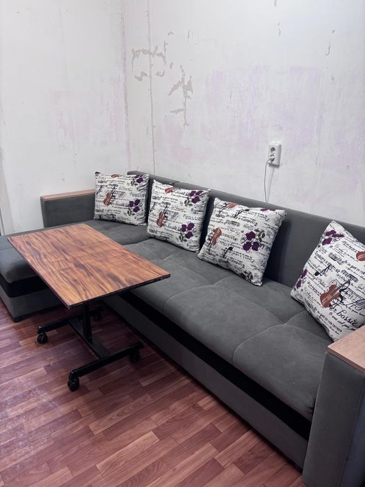 Угловой диван б/у