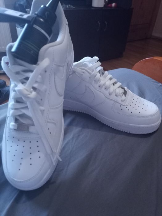 Продавам маратонки NIKE AIR