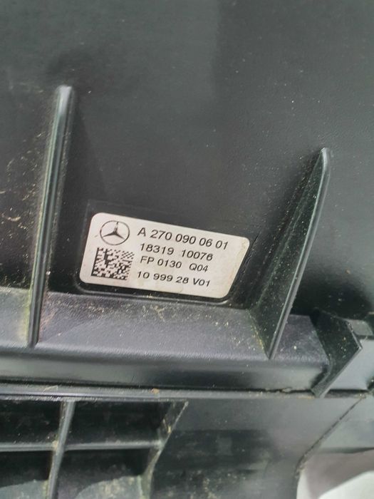 Carcasa filtru aer  Mercedes GLA 250 X156 2018 cod 270920.