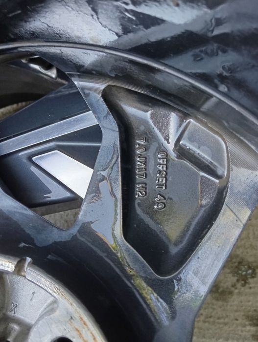 Диски 17   J7 ет 49 крепёж 5/114,3