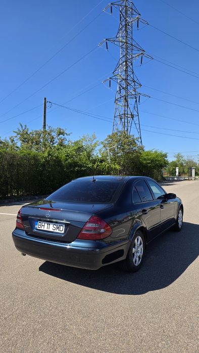 Mercedes E220 W211