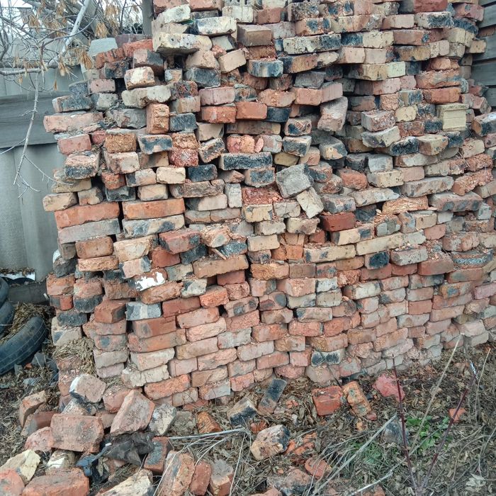 Продаются строительные блоки и кирпичи