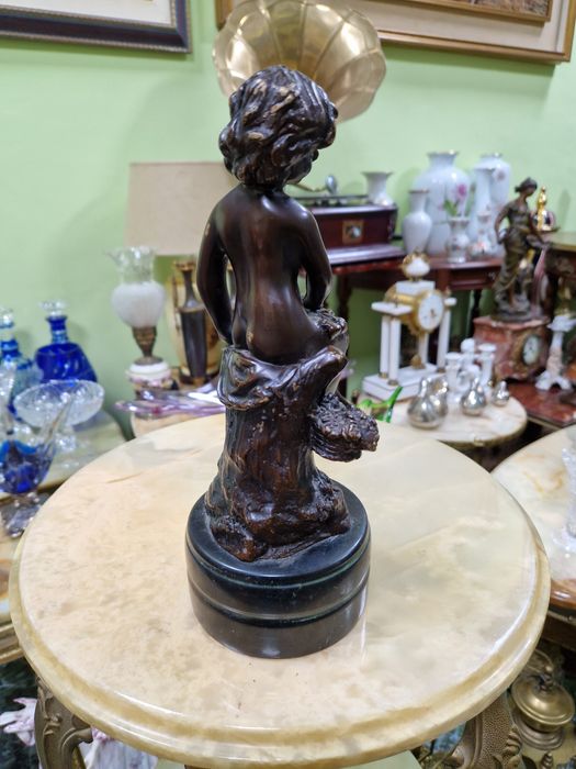 Превъзходна антикварна колекционерска френска бронзова фигура