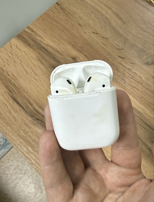 продам Airpods 2 наушники оригинал