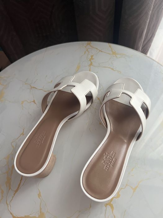 Дамски чехли с токче Hermes