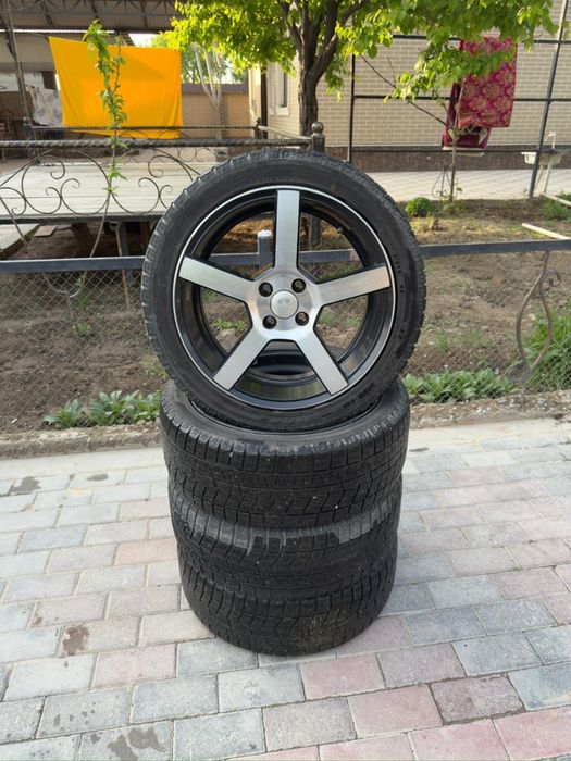 Диска Воссен оргинал р 17 покришка 215.45 р17