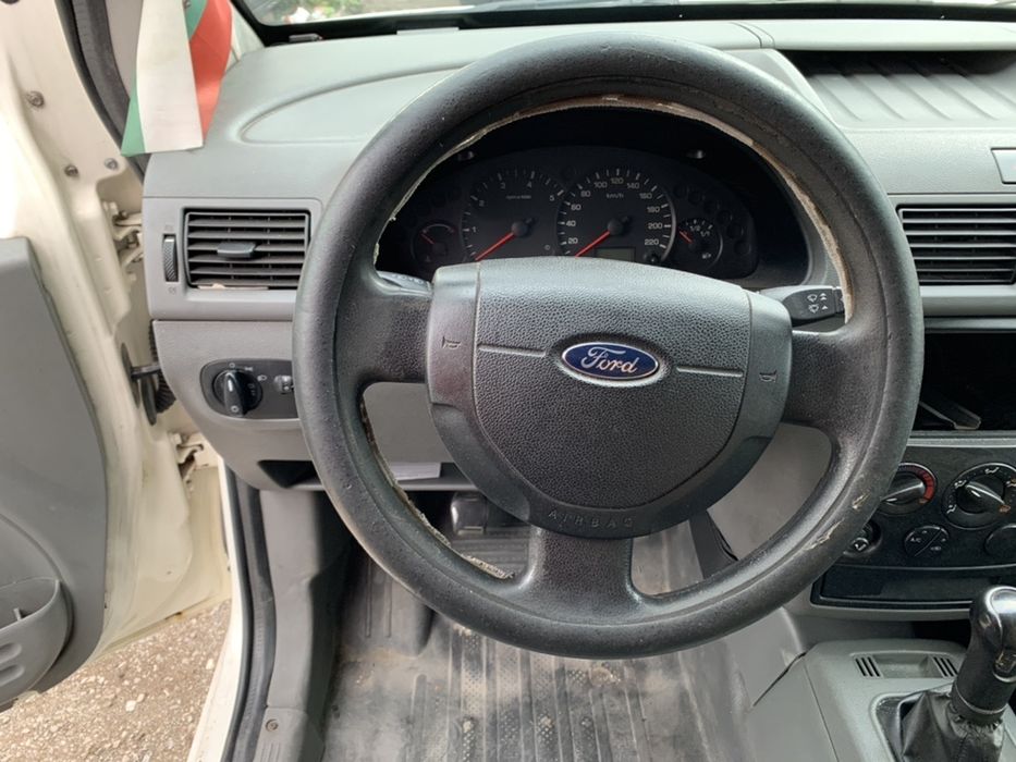 НА ЧАСТИ! Ford Transit Connect 1.8 TDDI DI 75 кс. Климатик