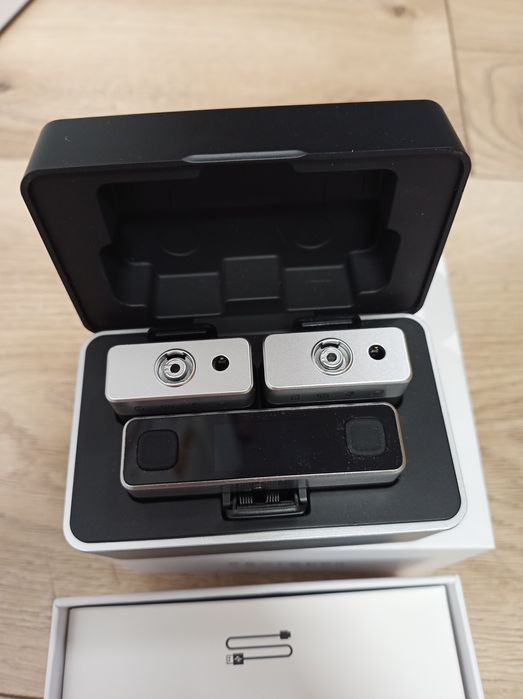 Set Microfon Lavaliera Nou - Ulanzi U-Mic AM18 - 2TX+1RX - Wireless