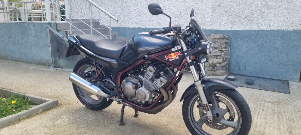 Yamaha  XJ 600s.