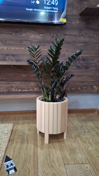 Кашпо и подставки для цветов