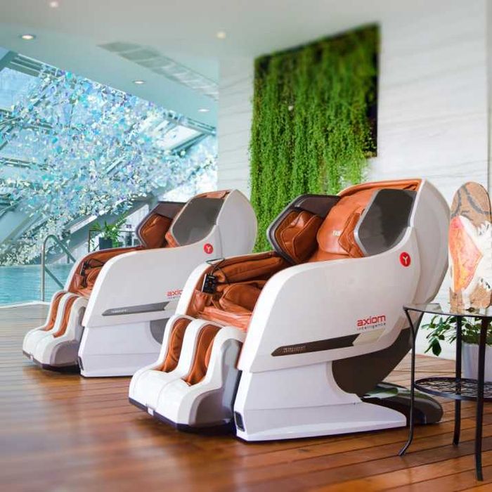 Массажное кресло Yamaguchi Axiom YA-6000 White-Ginger