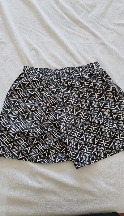Чисто нови плажни панталони Armani