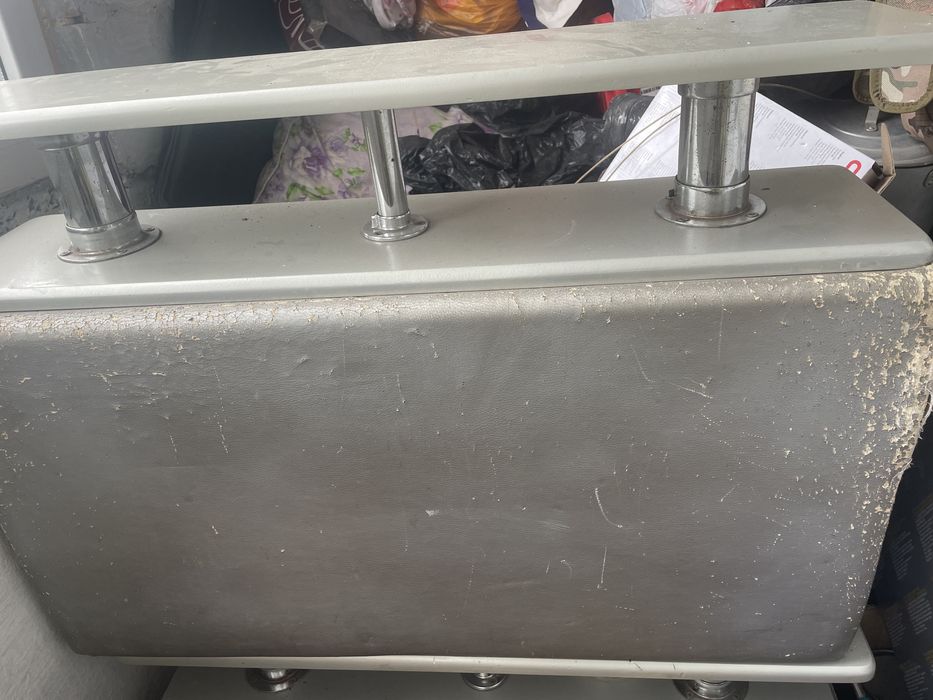 Продам диван срочно!