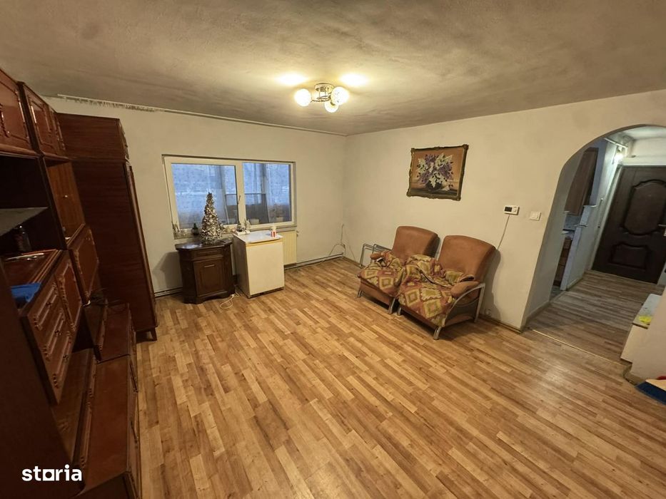 Apartament 2 camere , balcon , Cart. Micro 16