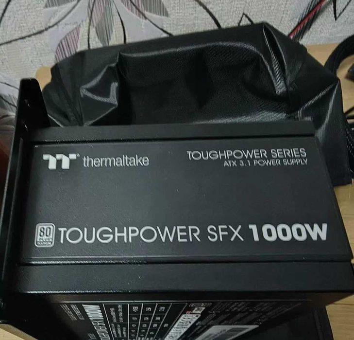 Блок питания Thermaltake  SFX 1000W 80 Plus