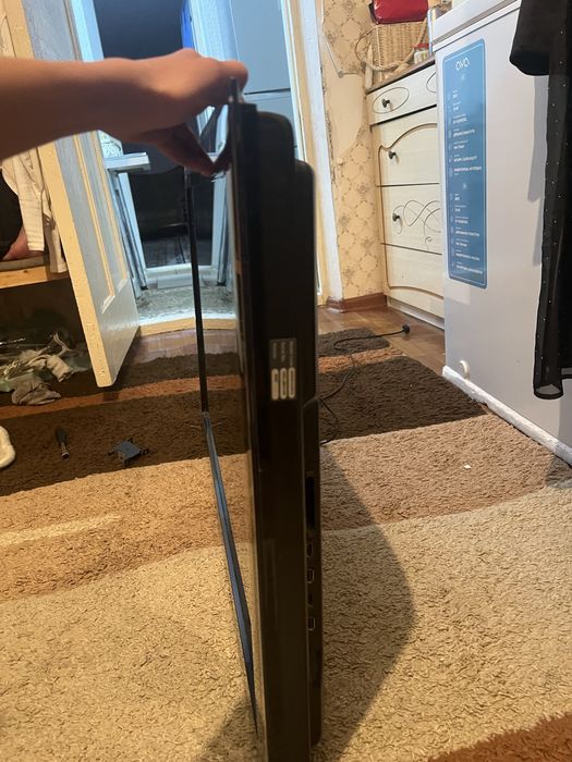 Продам телевизор хорошый состояни