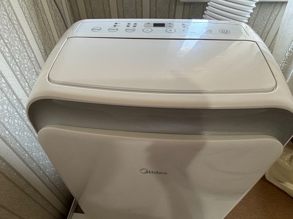 Кондиционер Midea напольный