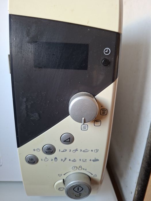 Микровълнова печка  Electrolux (За ремонт)
