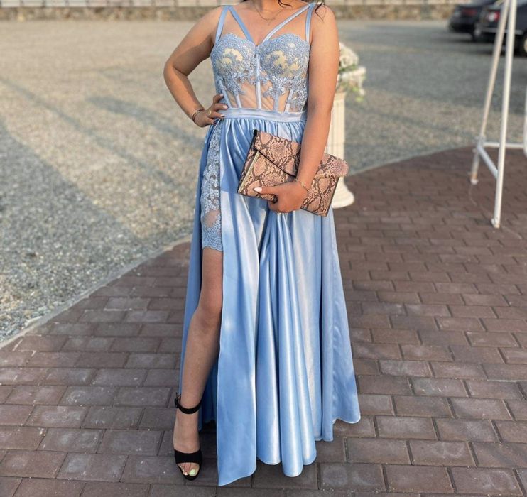 Vand rochita ,facuta la comanda