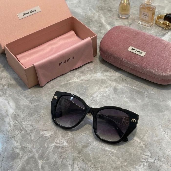 Слънчеви очила Miu Miu 0576