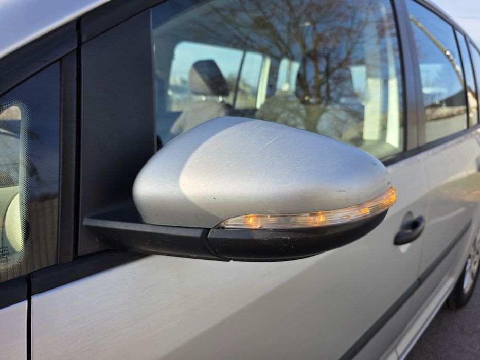 Oglinda Touran LA7W 2010-2015