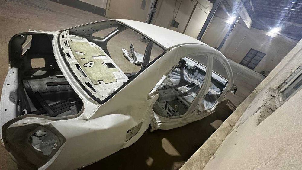 KUZOV Gentra rama sotiladi