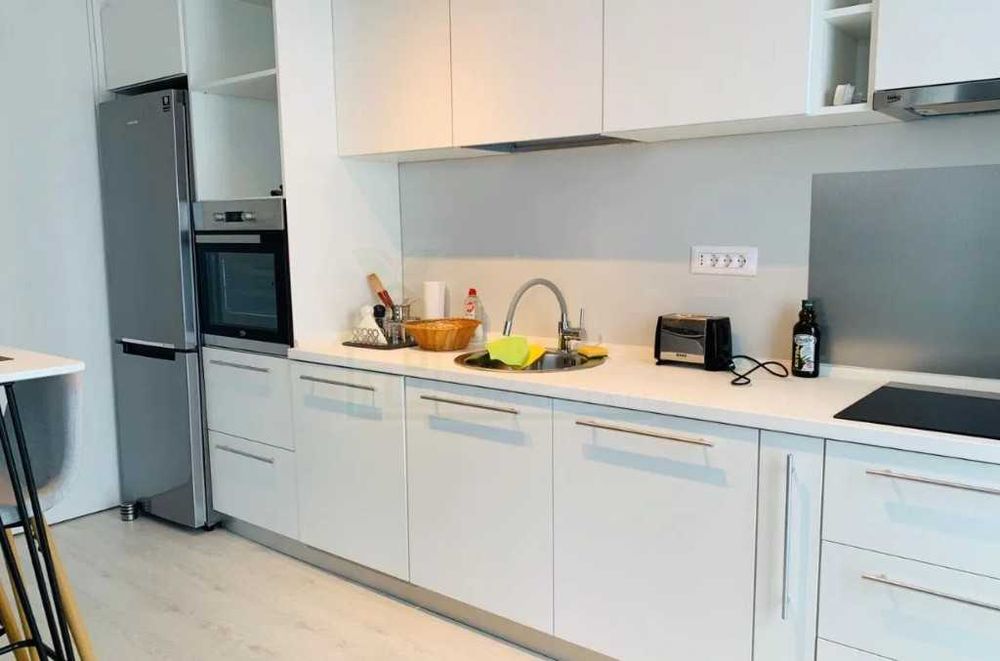 Дава се под наем Двустаен апартамент в Пловдив, Център - 65 кв.м за 290.7 € - Снимка #2