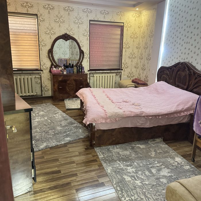 5 хоналик кв сотилпди  панелни дом холати зур