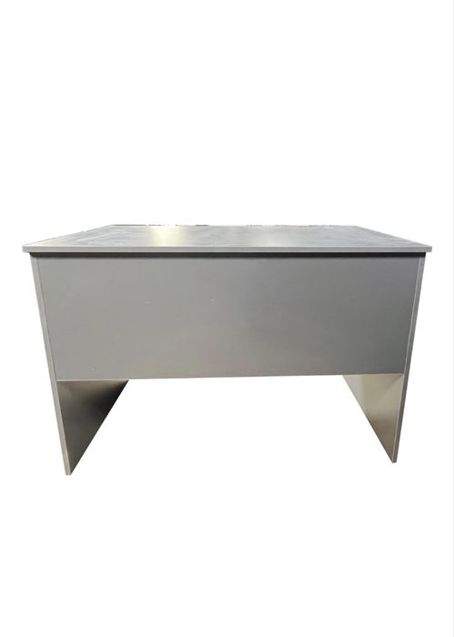 Продается компьютерный стол