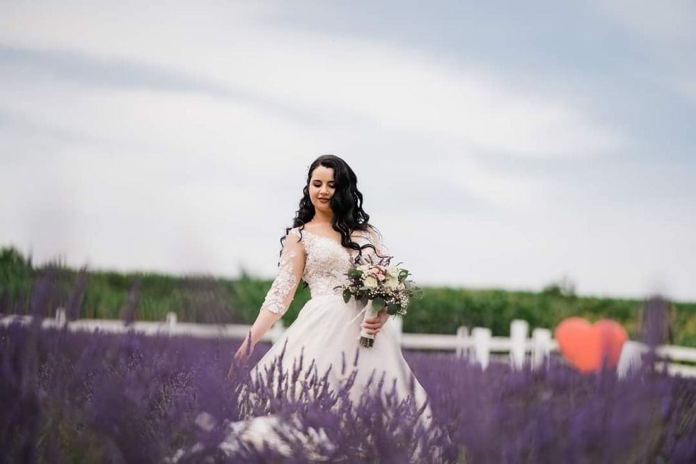 Vand rochie de mireasa