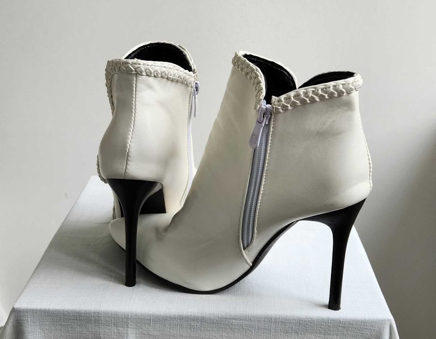 Botine Albe Dama marime 39