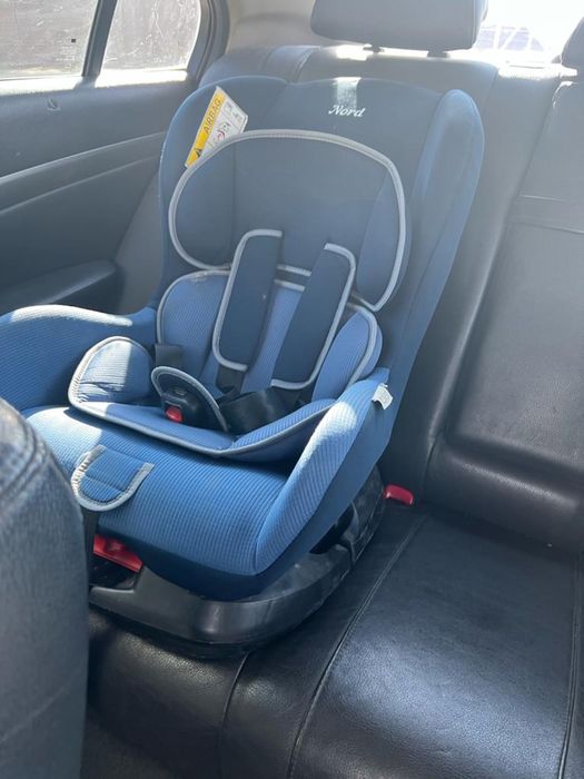 Продам автокресло